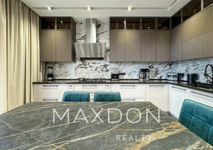 Дом 200м², 2-этажный, участок 5 сот.  