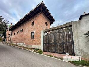 Дом 545м², 3-этажный, участок 13 сот.  