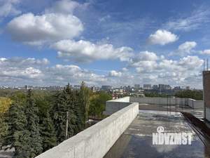 Дом 700м², 4-этажный, участок 7 сот.  