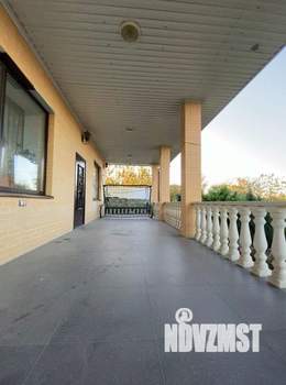 Дом 538м&sup2;, 3-этажный, участок 12 сот.  