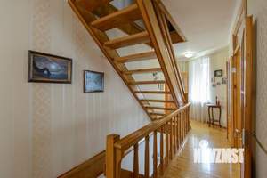 Дом 213м&sup2;, 3-этажный, участок 2 сот.  