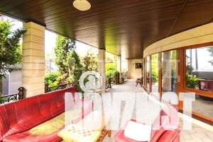 Дом 448м&sup2;, 3-этажный, участок 8 сот.  