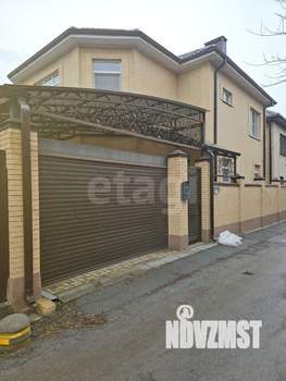 Дом 145м&sup2;, 2-этажный, участок 3 сот.  