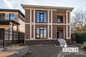 Дом 320м², 2-этажный, участок 4 сот.  