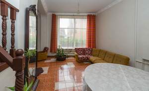 Дом 335м&sup2;, 2-этажный, участок 4 сот.  