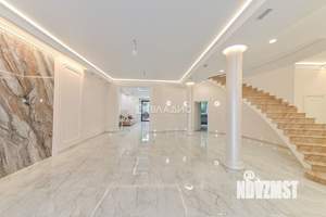 Дом 604м², 3-этажный, участок 8 сот.  