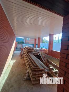 Дом 313м&sup2;, 2-этажный, участок 8 сот.  