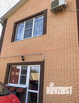 Дом 100м&sup2;, 2-этажный, участок 3 сот.  