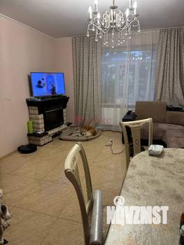 Дом 200м², 2-этажный, участок 6 сот.  