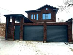 Дом 270м&sup2;, 3-этажный, участок 4 сот.  