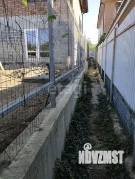 Дом 220м&sup2;, 2-этажный, участок 6 сот.  