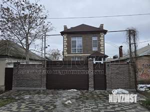 Дом 193м&sup2;, 3-этажный, участок 4 сот.  