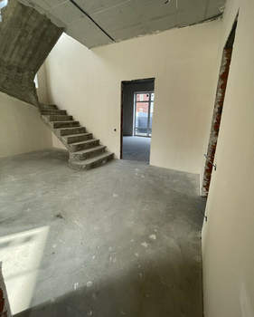 Дом 151м&sup2;, 2-этажный, участок 3 сот.  