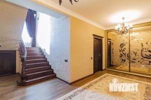 Дом 312м², 2-этажный, участок 7 сот.  