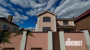 Дом 313м&sup2;, 2-этажный, участок 4 сот.  