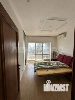 Дом 400м&sup2;, 4-этажный, участок 6 сот.  