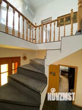 Дом 377м², 2-этажный, участок 7 сот.  