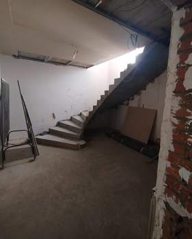 Дом 185м², 2-этажный, участок 8 сот.  