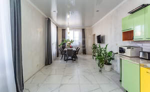 Дом 211м&sup2;, 2-этажный, участок 3 сот.  