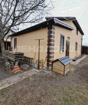 Дом 97м&sup2;, 2-этажный, участок 6 сот.  