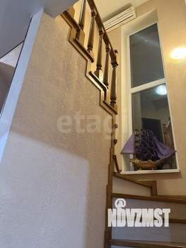 Дом 146м&sup2;, 2-этажный, участок 4 сот.  