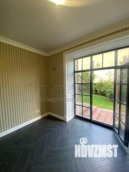 Дом 550м², 3-этажный, участок 6 сот.  