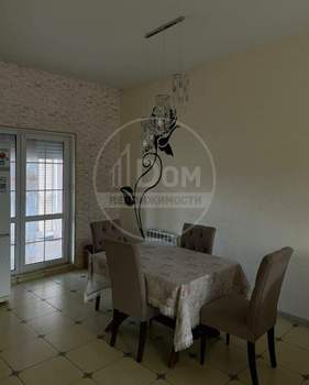 Дом 137м&sup2;, 2-этажный, участок 4 сот.  