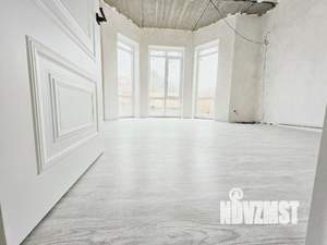 Дом 130м&sup2;, 2-этажный, участок 4 сот.  