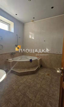 Дом 378м&sup2;, 2-этажный, участок 6 сот.  