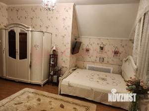 Дом 357м&sup2;, 2-этажный, участок 8 сот.  