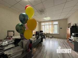 Дом 170м&sup2;, 3-этажный, участок 1 сот.  