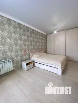 Дом 114м&sup2;, 2-этажный, участок 3 сот.  