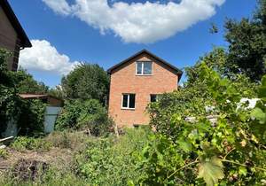 Дом 110м&sup2;, 2-этажный, участок 3 сот.  