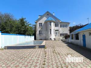 Дом 444м&sup2;, 4-этажный, участок 7 сот.  