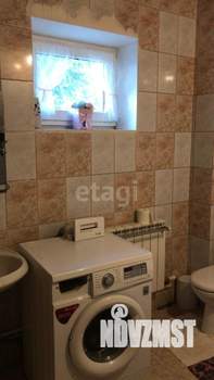 Дом 250м&sup2;, 2-этажный, участок 4 сот.  