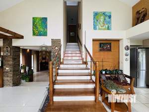 Дом 187м², 3-этажный, участок 4 сот.  