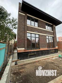 Дом 310м², 3-этажный, участок 3 сот.  