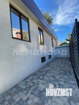 Дом 263м&sup2;, 2-этажный, участок 3 сот.  