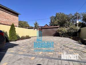 Дом 100м&sup2;, 2-этажный, участок 3 сот.  