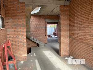 Дом 270м², 3-этажный, участок 4 сот.  