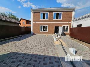 Дом 130м&sup2;, 2-этажный, участок 3 сот.  