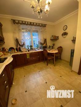 Дом 280м², 2-этажный, участок 3 сот.  