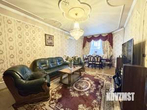 Дом 292м², 2-этажный, участок 4 сот.  