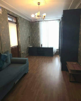 Дом 180м&sup2;, 2-этажный, участок 4 сот.  