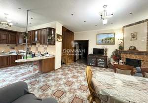 Дом 385м&sup2;, 4-этажный, участок 7 сот.  