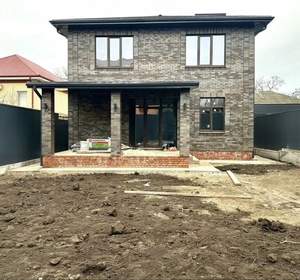 Дом 184м&sup2;, 2-этажный, участок 5 сот.  