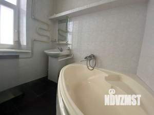 Дом 180м², 2-этажный, участок 4 сот.  