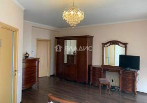 Дом 387м², 2-этажный, участок 5 сот.  