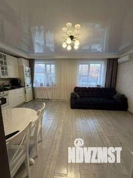 Дом 98м&sup2;, 2-этажный, участок 2 сот.  