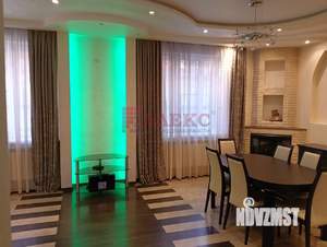 Дом 191м&sup2;, 3-этажный, участок 4 сот.  